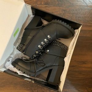 Torrid sweater hiker boot- size 8- WW- brand new, never worn